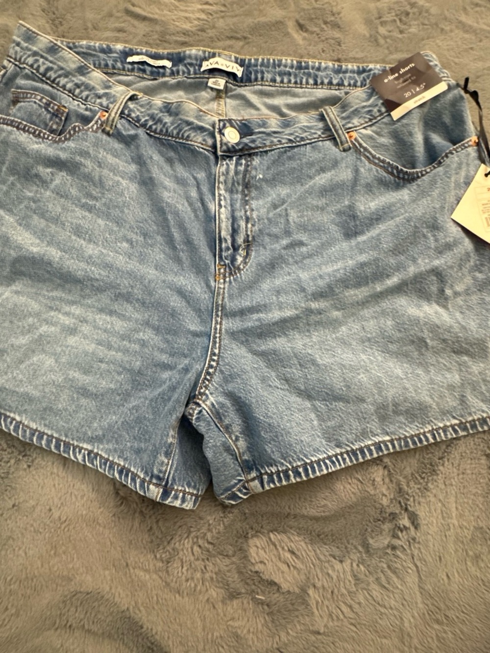 Ava & Viv Light Wash Denim Jean Shorts